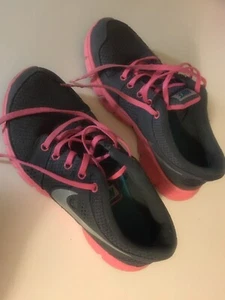 Nike Flex Experience RN Women Size 7 Gray/fucsia Pink Running Mesh 525754007 - Picture 1 of 12