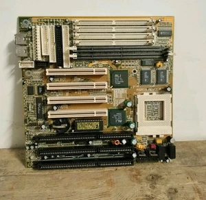 Biostar M5ATA Sockel 7 ISA Retro Mainboard Vintage PC für Intel Pentium CPU  - Bild 1 von 5