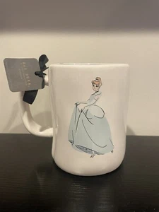 Neu RAE DUNN Disney Prinzessin "CINDERELLA" doppelseitige Tasse mit blauer Innenseite NEU - Bild 1 von 3