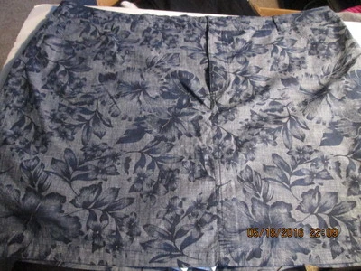 Falda corta para mujer Croft & Barrow talla grande 24W azul florecido nueva con etiquetas Foto 1 de 4