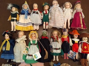 Lot of 15 FNB Wonderful World Storybook International Wizard of Oz Dolls 1970 80 - Bild 1 von 12
