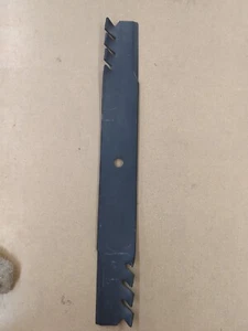 OEM TORO 105-8777 LAWN MOWER BLADE - 20.5" LONG - 5/8 CENTER HOLE - EXMARK - Picture 1 of 2