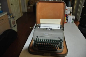 Vintage Remington Quiet Riter Handschreibmaschine 1953 grün Original Koffer ungetestet - Bild 1 von 11