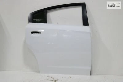 Dodge Charger SXT PLUS 2012-2018 panel de carcasa de puerta trasera derecha blanco brillante OEM Foto 1 de 4