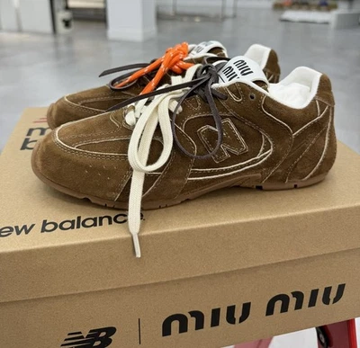 Miu Miu X New Balance 530 - Bild 1 von 4