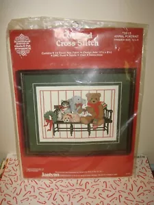Janlynn Holiday Animal Portrait Cross Stitch Kit - Picture 1 of 6