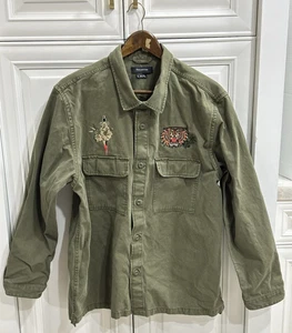 Urban Outfitters Mens Shirt Jacket Chore Size XL Tiger & dagger Patches Green - Picture 1 of 14