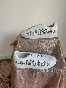 TED BAKER Acea Trainers Women's UK 4 EU37 White Leather Floral Embroidered NEW - Picture 1 of 22