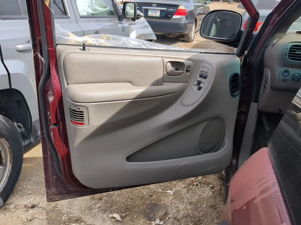 Dodge Caravan 2001 panel interior del conductor delantero izquierdo moldura C4Y1B Foto 1 de 1