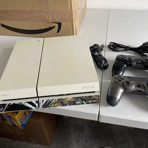 Sony PlayStation 4 Glacier White 500GB 2 Controllers, Power cable and USB cable - Picture 1 of 5