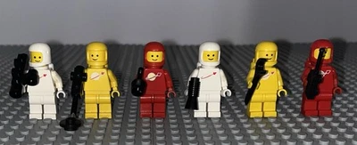 Lego 6701 Classic Space Minifigure Pack Complete Set Vintage Supplemental - Image 1 of 4