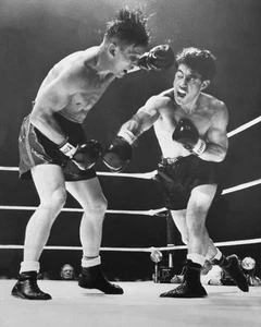 Middleweight Boxers ROCKY GRAZIANO vs Tony Zale Glossy 8x10 Photo Boxing Print - Picture 1 of 1