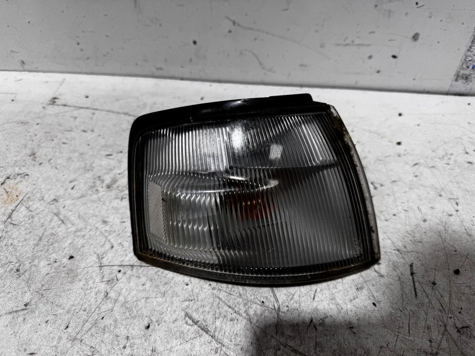 Mazda 121 Right Corner Light DW 11/1996-03/2000 - image 1 of 4