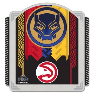 Pin de coleccionista de tarjetas de joyería WinCraft Atlanta Hawks Black Panther 2 - Imagen 1 de 1