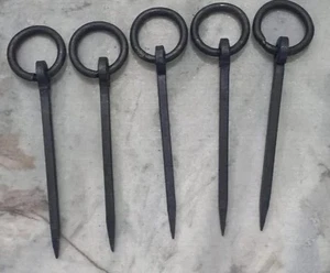 Menge 5 Stück Schmiedeeiserner Fangring an Stift Fleischbalken Spielhaken - Bild 1 von 4