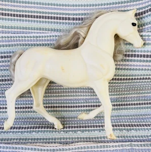 Vintage 90s White Barbie Doll Horse High Stepping Fakie Model Carriage Toy Grey - Picture 1 of 6