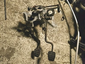 AUDI B2 COUPE UR QUATTRO RHD TRETKASTEN 857721115 - Bild 1 von 9