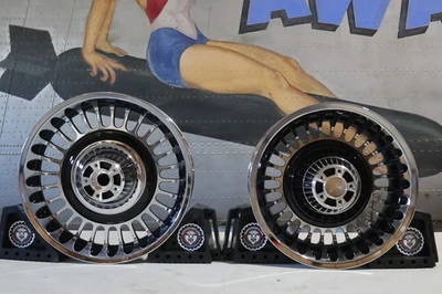 42195-10 42196-10 NUEVO OEM 2009-2023 HARLEY TOURING 28 NUDILLOS RUEDAS CROMADAS Foto 1 de 4