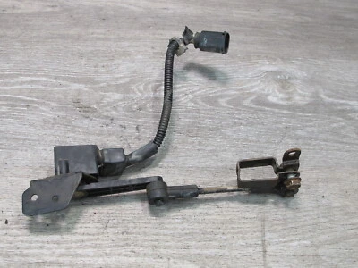 2003-2007 HUMMER H2 REAR LEFT DRIVER SIDE SUSPENSION HEIGHT LEVEL SENSOR - Image 1 of 4