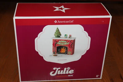 美国女孩朱莉纸板 FAUX 圣诞壁炉 70 年代时代朱莉娃娃 — 第 1/4 张图片