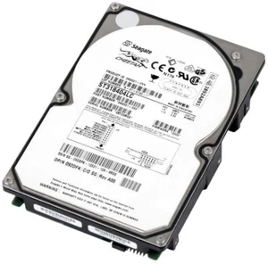 Hard Drive Dell 092DFK ST318404LC 18GB 10000RPM SCSI U160 3.5" - Picture 1 of 3