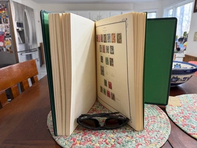 ÁLBUM ESPECIAL COLONIAS BRITÁNICAS EN ASIA Y MANCOMUNIDAD BRITÁNICA EN SCOTT Foto 1 de 4