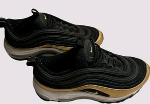 Nike Airmax Sneakers Boys Sz 5Y Black Metallic Gold Shoes Athletic School Sports - Picture 1 of 12