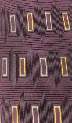 Bill Blass Black Label 100% Silk Men's Plum Geometric Necktie, 57" X 4" - Image 1 of 4