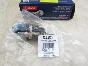 DENSO 234-4332 Oxygen O2 Sensor - Picture 1 of 2