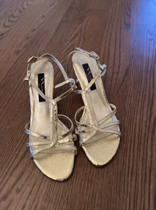 Nina Womans Heels Size 7.5 Gold Open Toe Strappy Sandal Galexy Crinkle Shoes - Picture 1 of 5