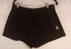 Pantalones cortos deportivos Reebok para mujer grandes negros con cordón. - Imagen 1 de 6