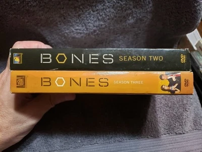 (3FREE) USED DVD Bones: The Complete Season Two and Three (11 DVDs, 2007) - Image 1 of 4