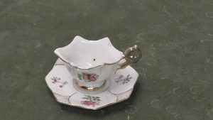 Vintage HAND PAINTED  JAPAN Miniature  Tea Cup and Saucer Colorful scalloped - Picture 1 of 8