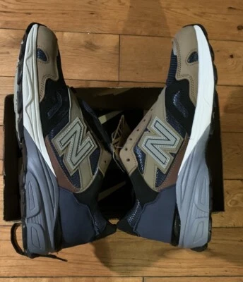 New Balance 920 Navy Beige Black Made in England Men's Shoes Size 9 (M920INV) - Image 1 of 4