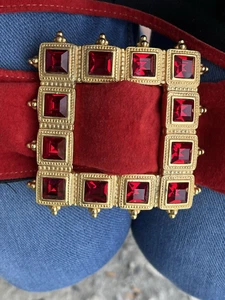 Rare Vintage 80s Ben Amun Red Faceted Crystals in Gold Belt Buckle - Picture 1 of 7