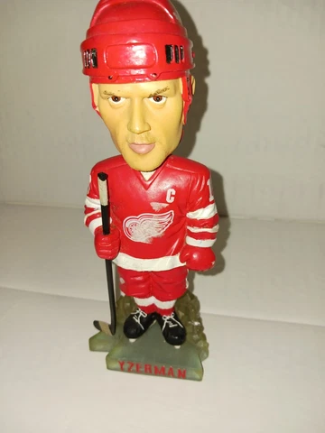 Steve Yzerman Bobblehead Detroit Red Wings Forever Collectables 2001 Limited Edi Cover