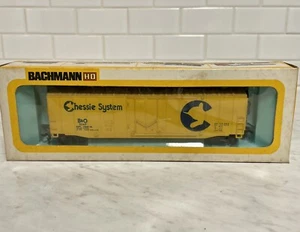 Modelo de tren a escala HO Bachmann 51' vagón de caja, B&O Baltimore y Ohio, Chessie #11147 - Imagen 1 de 4
