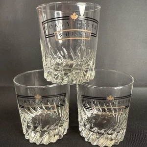 Juego de 3 vasos Forty Creek 40 Creek Whisky Rocks Premium con base de remolino - Imagen 1 de 6