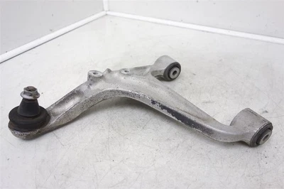 Braço de controle superior direito traseiro Nissan 350Z 2003-2009 55501-Al505 - Imagem 1 de 3