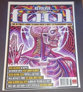 TOOL REVOLVER MAGAZINE FIRST EDITION COLLECTOR'S ISSUE RARE BAND GUIDE 2009🔥👁 - Bild 1 von 2