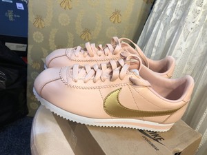 nike cortez women pink