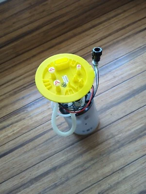 Conjunto de módulo de bomba de combustible OEM 4F0919087AM Audi A6 Quattro RS6 S6 2005-2011 Foto 1 de 4