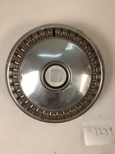 (QTY 1) 1976 Chevrolet Nova 14" Hubcap Wheel Cover 3079 VINTAGE HOT ROD - Picture 1 of 3