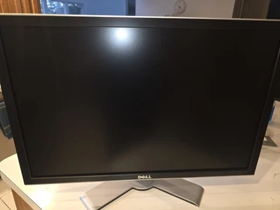 Dell 3007WFPt 30-inch UltraSharp Widescreen LCD Monitor USB Hub SD DVI-D - Image 1 of 2