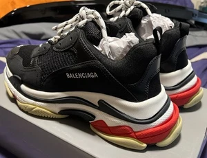 Balenciaga 53382 Triple S Sneaker Nero/Rosso E 44 - US Uomo 11 - Foto 1 di 9