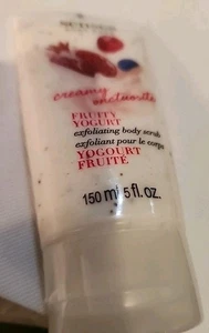 AVON Senses Body Care Creamy FRUITY YOGURT Duschgel & Körperpeeling Set NEU - Bild 1 von 5