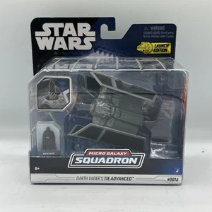 Star Wars Micro Galaxy Squadron Series 1 Darth Vader TIE Advanced Launch Edition - Foto 1 di 7