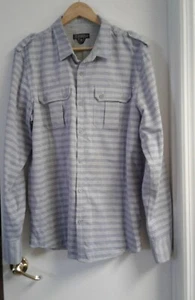 Camisa para hombre True Love & False Idols azul a rayas manga con lengüeta enrollable talla L  - Imagen 1 de 10