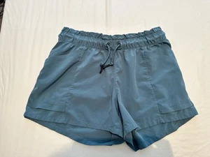 Athleta Girl Explore More 3” Teal Shorts Size L / 12 New With Tags $36 - Picture 1 of 3