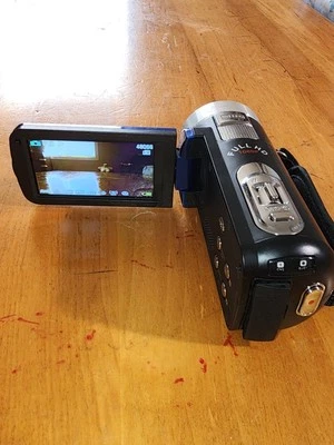 Bell+Howell Fun Flix Camcorder DV50HD Blue 1080p 24Mp 8x Digital Zoom W/ Battery - Image 1 of 4